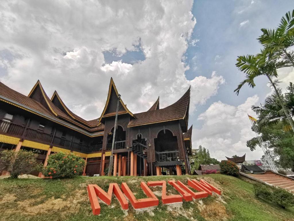 Palm Seremban Hotel Kültér fotó